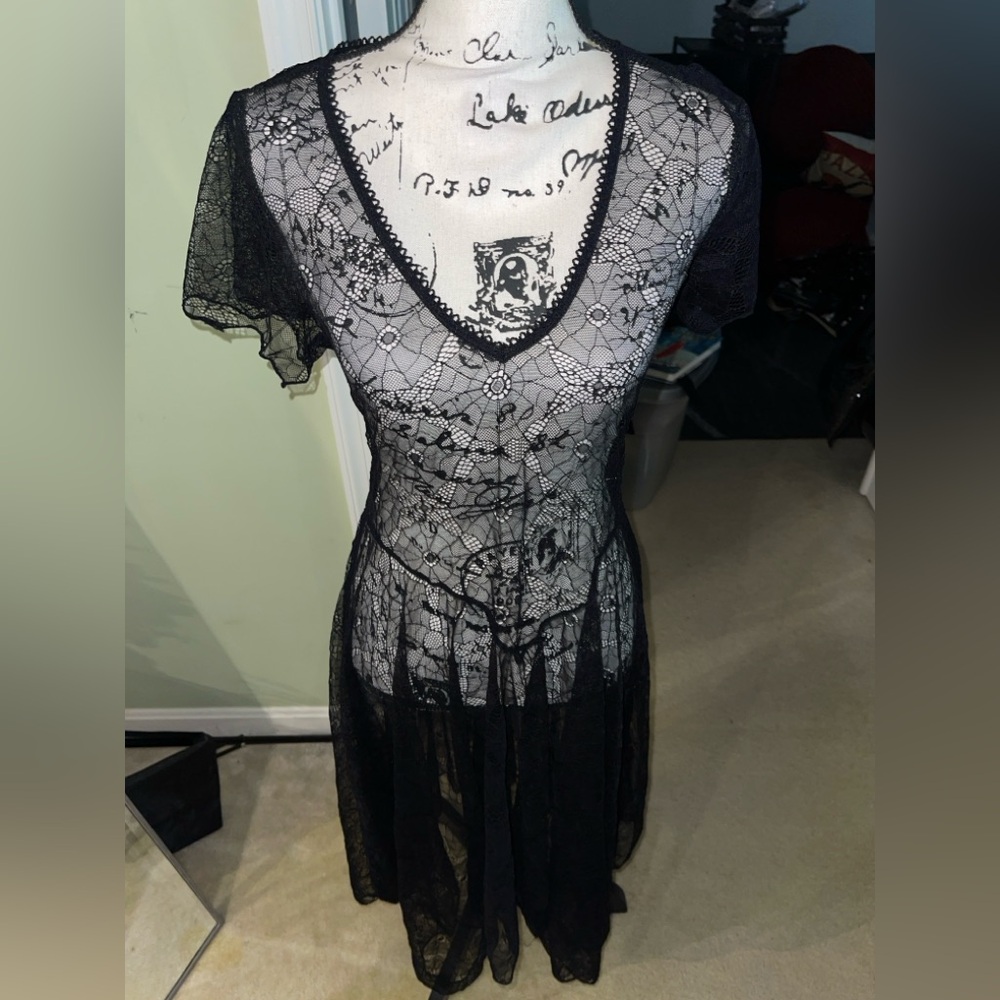 Widow - XL Elegant Black Lace corset dress